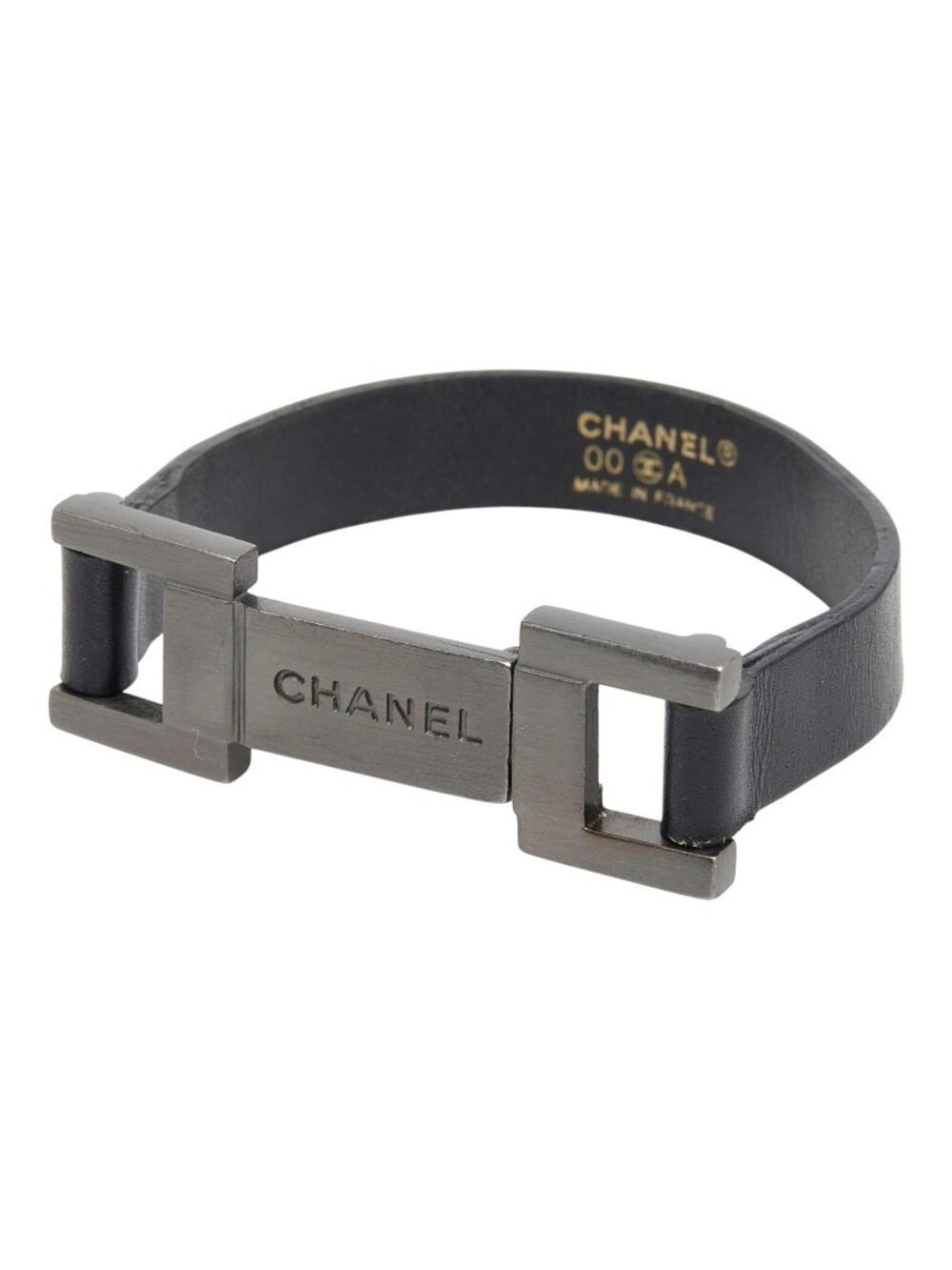 Chanel Plate Bracelet Leather And Metal #275820C50B